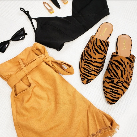 ποΈ//The Marcy// tiger stripes mule flat - Picture 7 of 7